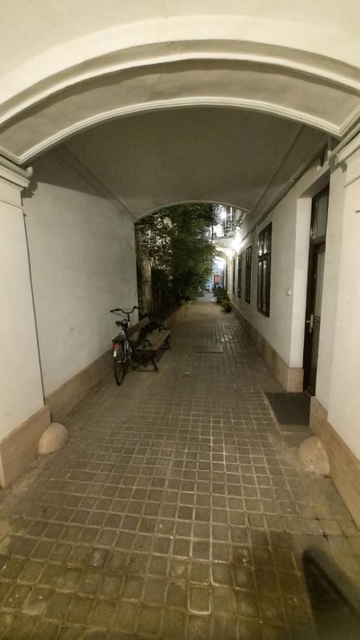 Happy Apartment In The Heart Of Budapest With 2 Rooms 外观 照片