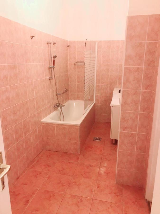 Happy Apartment In The Heart Of Budapest With 2 Rooms 外观 照片